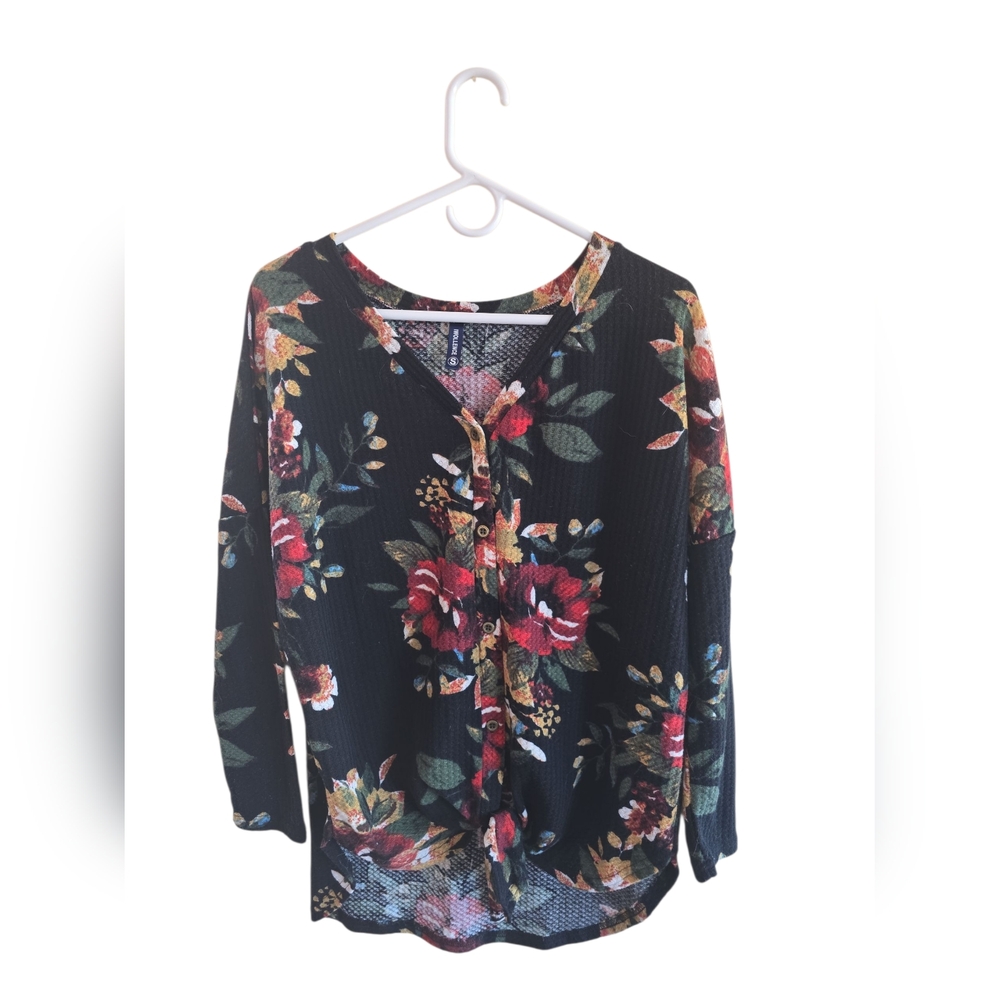 Elegant Floral Button-Up Blouse